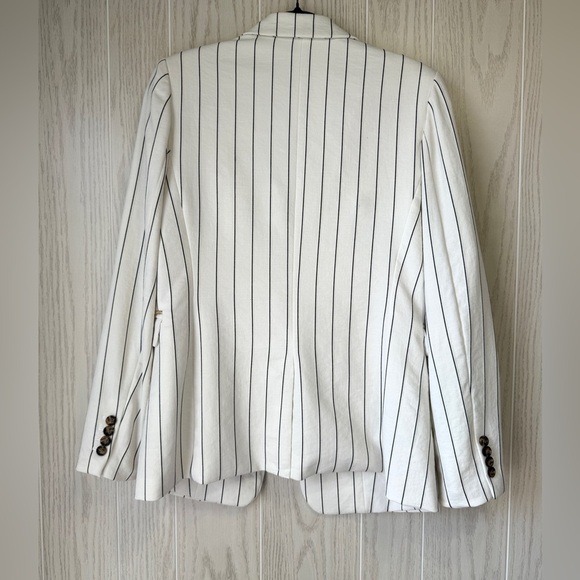 DKNY Black and White Pin Striped Single Breasted Blazer Size 8 NWOT - Picture 5 of 5